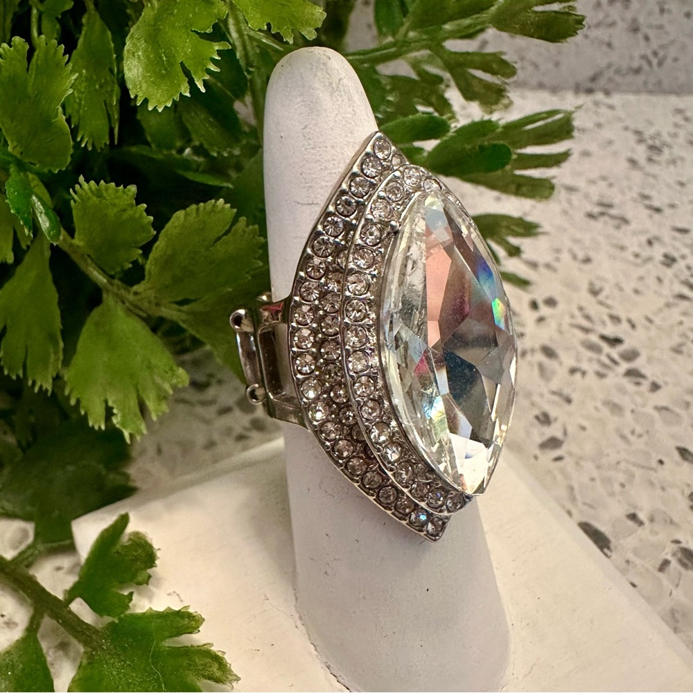 Clear faceted gem and rhinestone ring